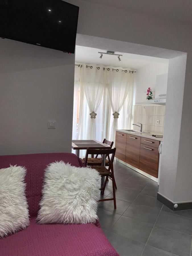 Appartamento Niko Baška Voda Esterno foto