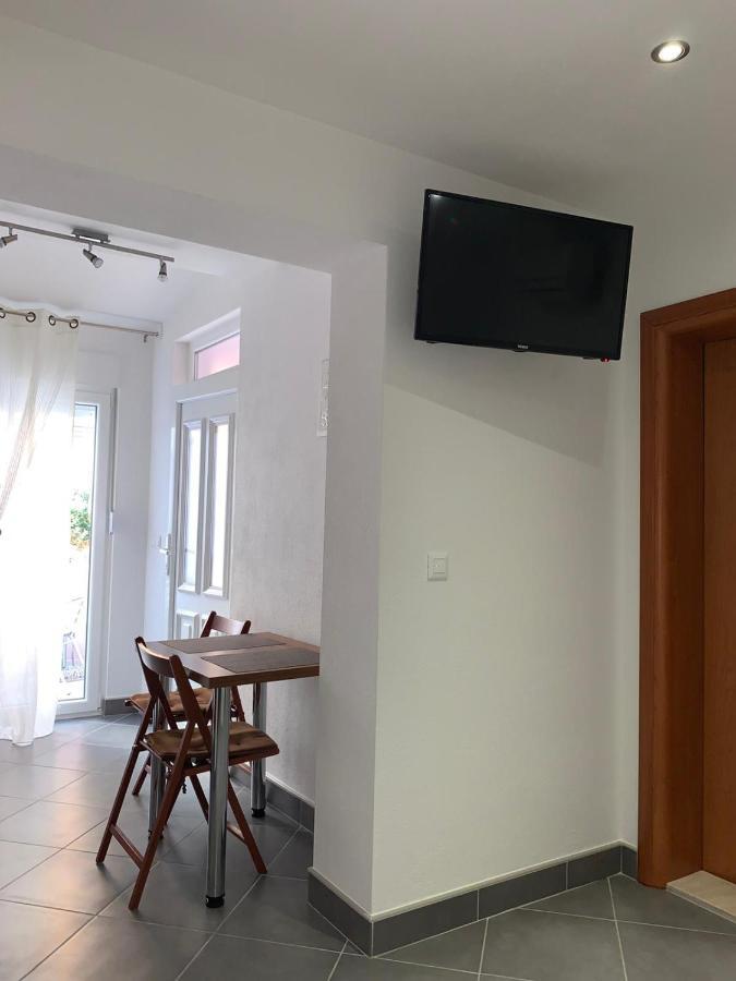 Appartamento Niko Baška Voda Esterno foto